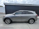 Used 2019 Kia Sorento SX image 2
