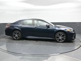 Used 2018 Toyota Camry L image 3