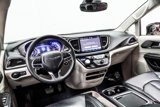 Used 2022 Chrysler Pacifica Touring-L image 5
