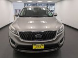 Used 2017 Kia Sorento LX image 2