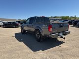 Used 2018 Nissan Frontier PRO-4X image 5