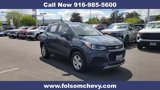 Used 2022 Chevrolet Trax LT w/ LT Convenience Package image 2