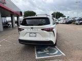 Used 2021 Toyota Sienna XLE image 4