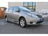 Used 2015 Toyota Sienna LE image 3