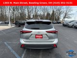 Used 2022 Toyota Highlander LE image 3