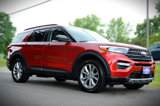 Used 2023 Ford Explorer XLT image 3