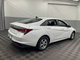 Used 2022 Hyundai Elantra SE w/ Preferred Accessory Package image 4