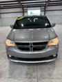 Used 2019 Dodge Grand Caravan SXT image 2