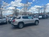 Used 2022 GMC Acadia SLE w/ Driver Convenience Package image 4