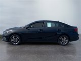Used 2022 Kia Forte LXS image 2