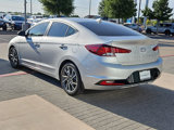 Used 2020 Hyundai Elantra Limited image 2