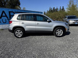 Used 2014 Volkswagen Tiguan S image 2