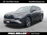 Used 2022 Toyota Highlander XLE image 1