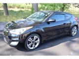 Used 2013 Hyundai Veloster w/ Tech Pkg image 2