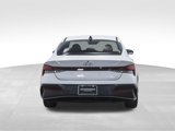 Used 2024 Hyundai Elantra Limited image 4