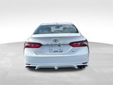 Used 2023 Toyota Camry SE image 4