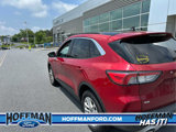 Used 2020 Ford Escape SE image 3
