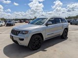 Used 2018 Jeep Grand Cherokee Altitude image 4