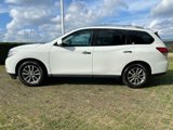 Used 2016 Nissan Pathfinder SV image 4