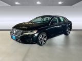Used 2021 Volkswagen Passat 2.0T SE image 2