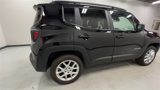 Used 2022 Jeep Renegade Latitude image 2