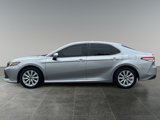 Used 2018 Toyota Camry LE image 4