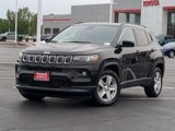 Used 2022 Jeep Compass Latitude image 2