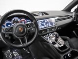 Certified 2022 Porsche Cayenne E-Hybrid w/ Premium Package image 4