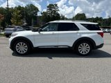 Used 2022 Ford Explorer Limited w/ Equipment Group 301A image 5