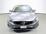 Used 2017 Volvo S60 T5 Dynamic image 2