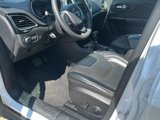 Used 2023 Jeep Cherokee Altitude Lux image 3