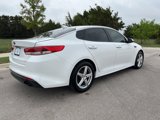 Used 2017 Kia Optima LX image 4