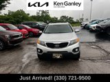 Used 2011 Kia Sorento LX w/ Convenience Pkg image 2