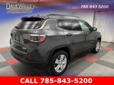 Used 2022 Jeep Compass Latitude w/ Mopar Graphics Package image 6