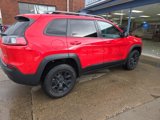 Used 2019 Jeep Cherokee Trailhawk w/ Cold Weather Group image 4