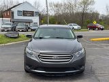 Used 2015 Ford Taurus SE image 2