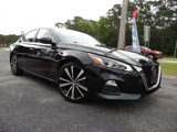Used 2020 Nissan Altima 2.5 SR w/ Premium Package image 2