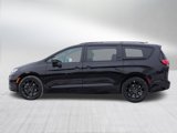 New 2025 Chrysler Pacifica Limited image 4