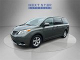 Used 2014 Toyota Sienna LE image 3