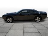 Used 2023 Dodge Challenger SXT image 2