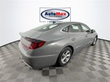Used 2022 Hyundai Sonata SE image 2