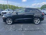 Used 2017 Audi Q3 2.0T Prestige w/ Prestige Package image 5