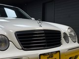 Used 2000 Mercedes-Benz E 320 Sedan image 4