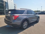 Used 2022 Ford Explorer XLT w/ Equipment Group 202A image 3
