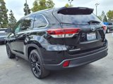 Used 2019 Toyota Highlander SE image 3