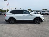 Used 2024 Volkswagen Tiguan SE image 3