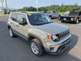 Used 2021 Jeep Renegade Sport w/ Sport Appearance Group image 4