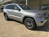 Used 2018 Jeep Grand Cherokee Limited image 4