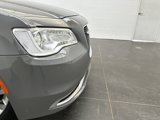 Used 2018 Chrysler 300 Touring L image 2