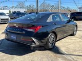 Used 2024 Hyundai Elantra Blue image 4
